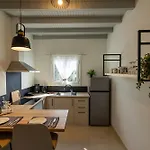 Vallia's Seaview & Stylish By Konnect, Nisaki Niszáki