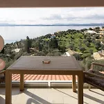 Vallia's Seaview & Stylish By Konnect, Nisaki *