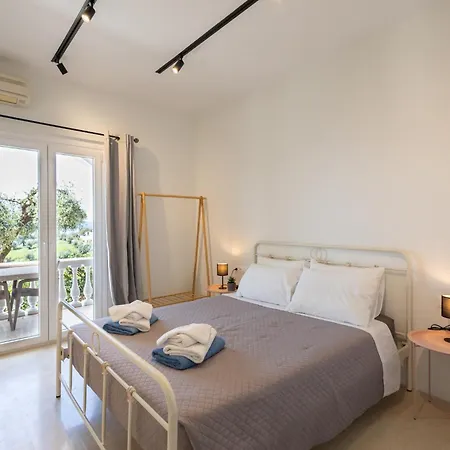Vallia's Seaview & Stylish By Konnect, Nisaki Apartment