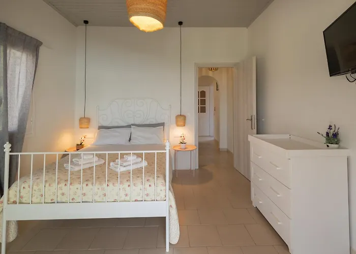 Vallia's Seaview & Stylish By Konnect, Nisaki شقة نساكيون