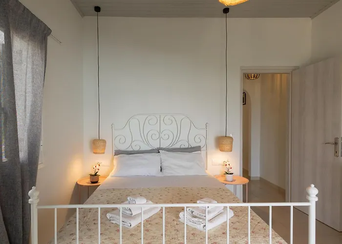 Vallia's Seaview & Stylish By Konnect, Nisaki شقة