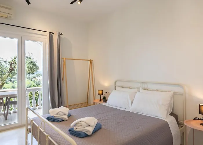 Vallia's Seaview & Stylish By Konnect, Nisaki شقة