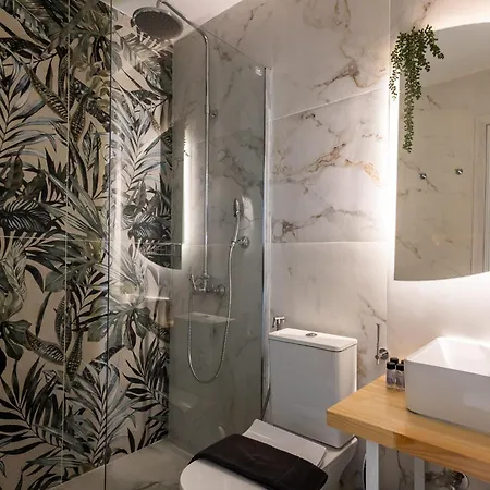 דירה Vallia's Seaview & Stylish By Konnect, Nisaki