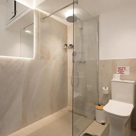 Vallia's Seaview & Stylish By Konnect, Nisaki * ניסקי